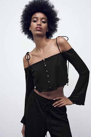 Zara siyah crop top