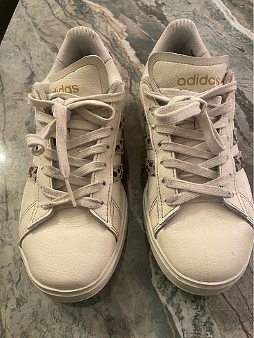 Adidas Spor Ayakkabı