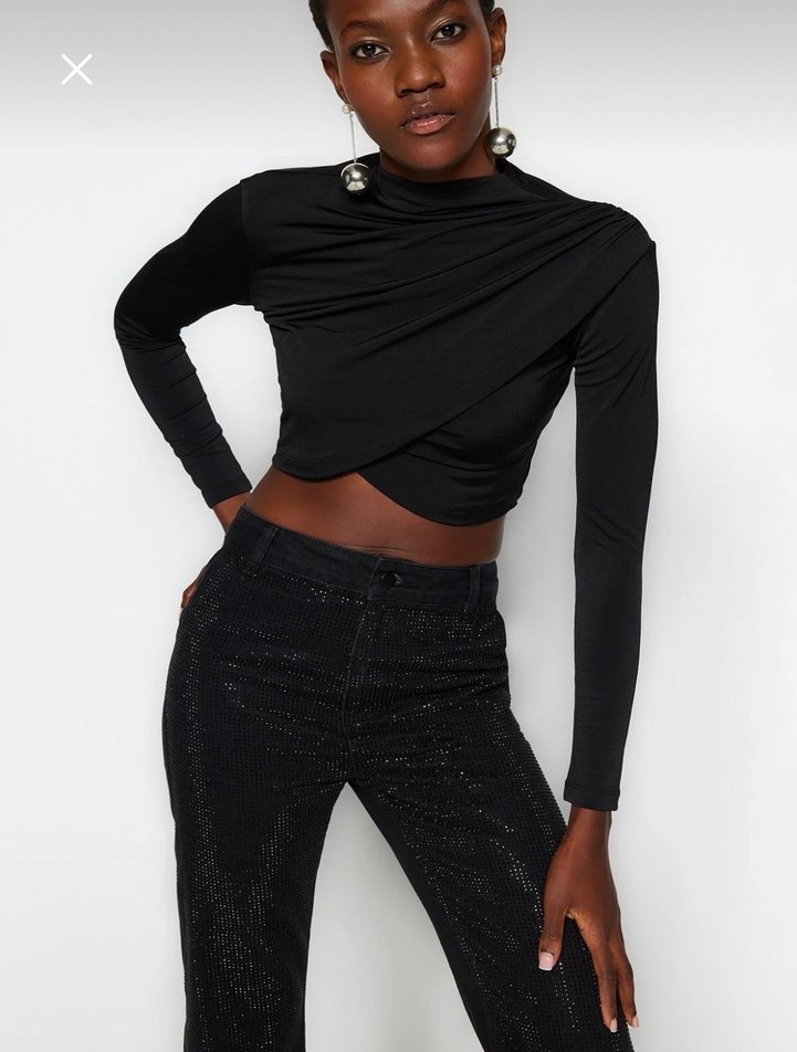 Trendyolmilla Dik Yaka Drapeli Bluz - Görsel 2