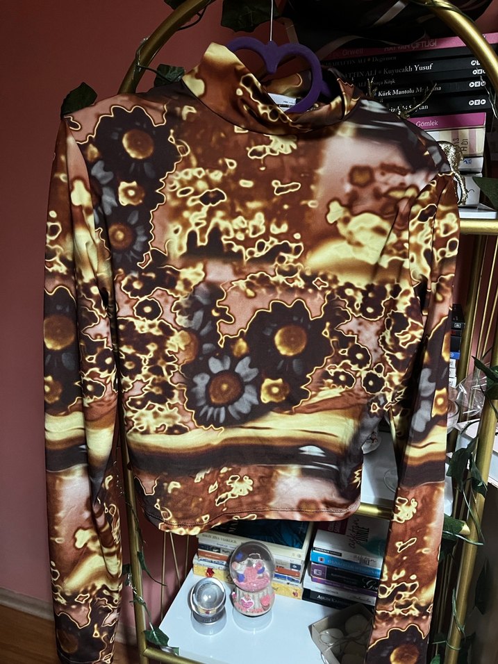 Bershka Sırt Dekolteli Bluz - Görsel 5