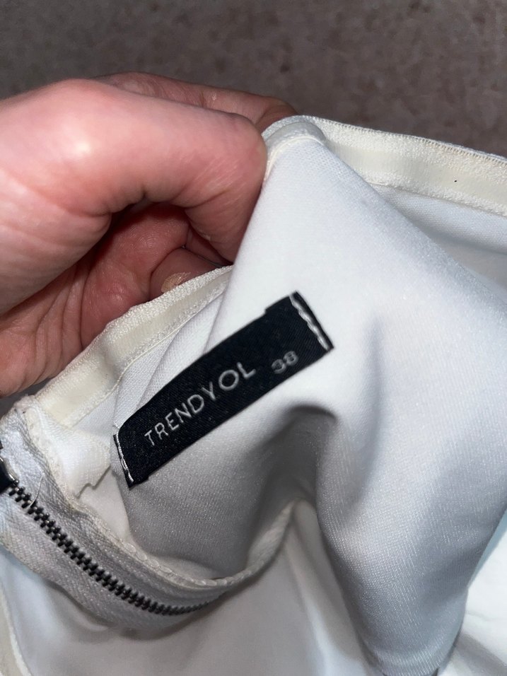 Beyaz Otrişli Astarlı Crop Büstiyer - Görsel 4