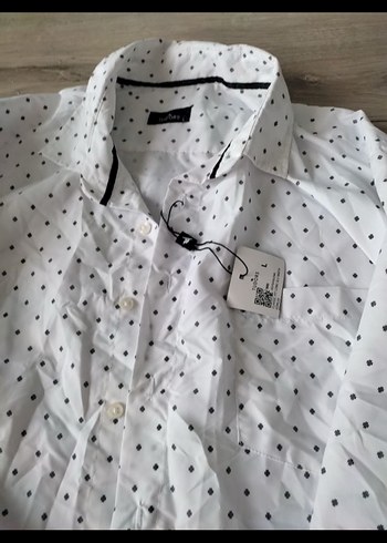 Erkek Beyaz Düğmeli Uzun Kollu Gömlek - Görsel 3
