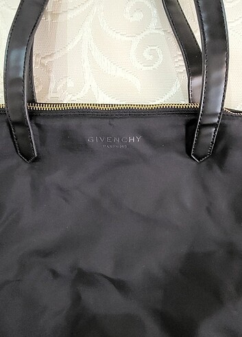 Beden Givenchy çanta
