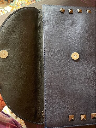 Zımbalı çanta - Görsel 7