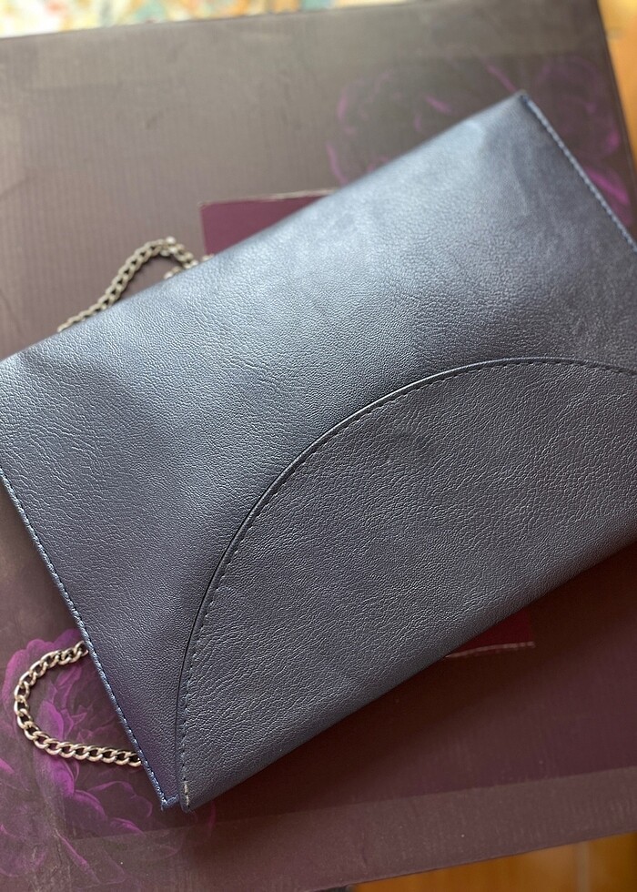 Zımbalı çanta - Görsel 5