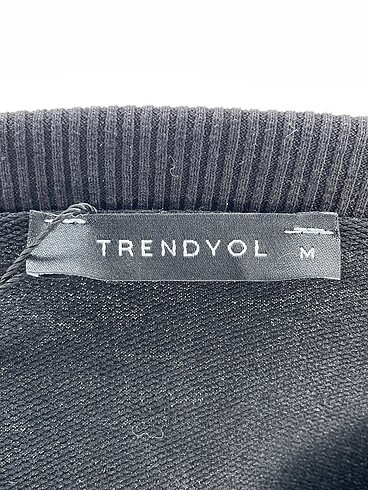m Beden siyah Renk Trendyol & Milla Bluz %70 İndirimli.