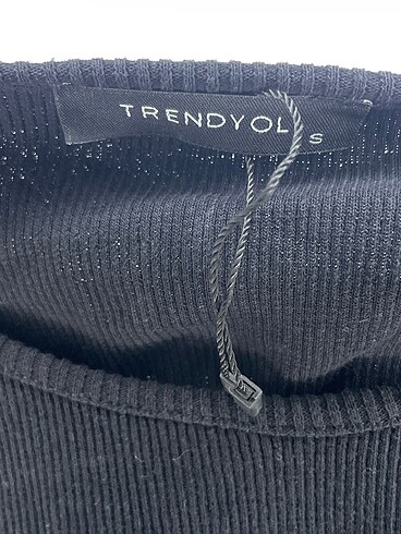s Beden siyah Renk Trendyol & Milla Bluz %70 İndirimli.