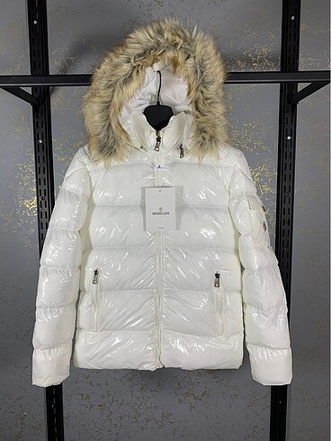 MONCLER MARKA MONT