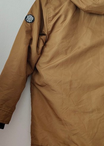 Kahverengi Düğmeli Erkek Çocuk Mont - Görsel 4