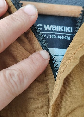 Kahverengi Düğmeli Erkek Çocuk Mont - Görsel 2