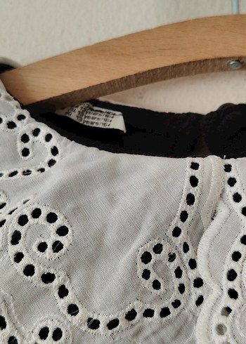 Kız Çocuk Siyah Dantelli Yakalı Bluz - Görsel 4