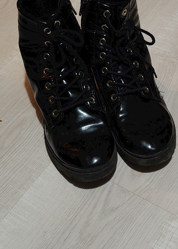 Siyah Rugan Punk Botlar - Görsel 2