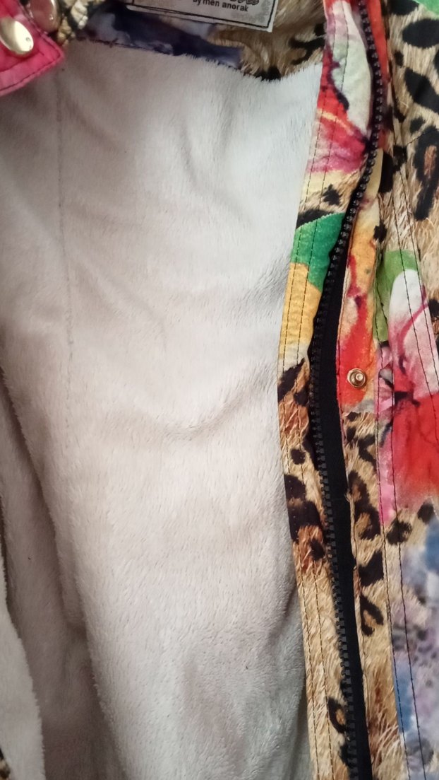 Çiçekli ve Kürklü Kız Montu - Görsel 5