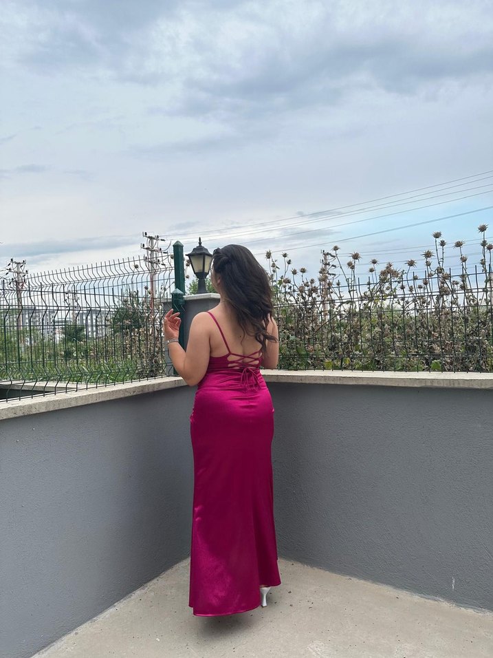 Pembe Uzun Drapeli V Yaka İnce Askılı Kadın Elbise - Görsel 2