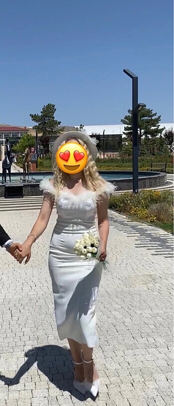 Sadece 1 kez nikah saatinde giyildi