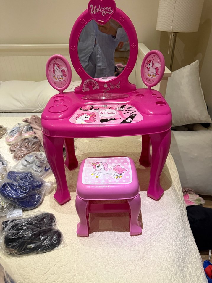 Pembe Unicorn Çocuk Oyun Makyaj Masası - Görsel 2