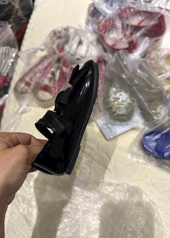 Kız Çocuk Siyah Rugan Babet Ayakkabı Velcro - Görsel 3