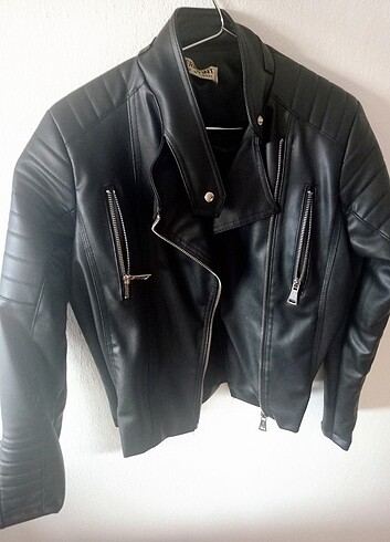 Az kullanılmış siyah deri ceket 