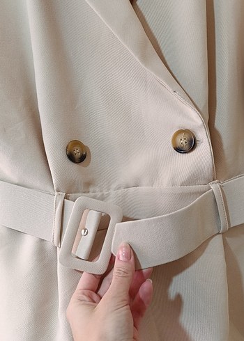 Bej Kemerli Kadın Mini Tulum - Görsel 3