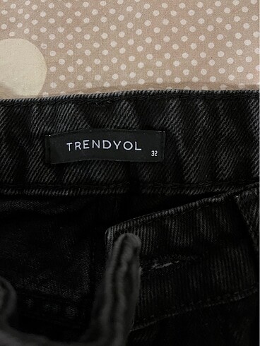 Trendyol & Milla Siyah jean