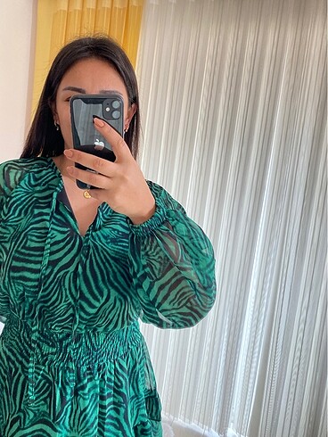 Zara Şifon Elbise