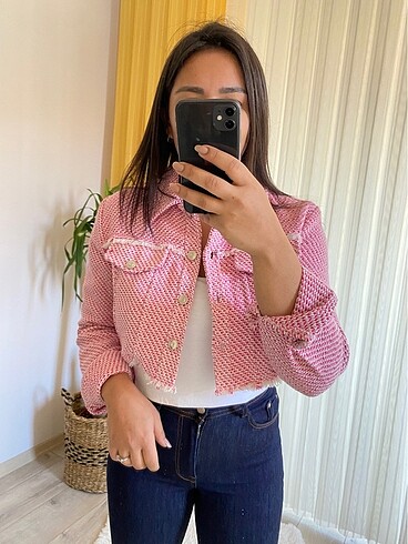 Quzu Pembe kısa ceket.