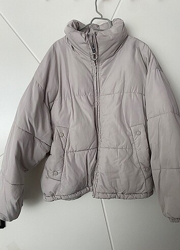 Pull and bear krem mont