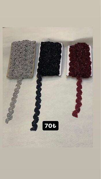 Ütüyle yapışan şerit taş