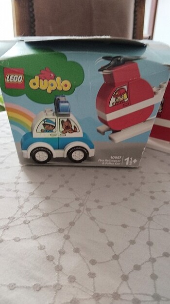 Beden Renk LEGO duplo helikopter ve polis arabası.