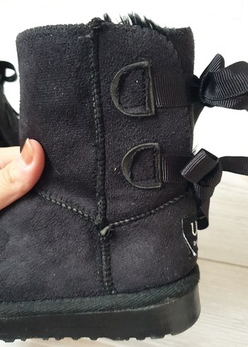 Ugg Kız Siyah Süet Tokalı Bot