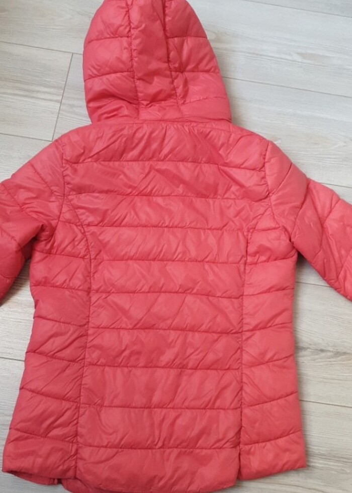 Nar çiçeği renginde mevsimlik mont - Görsel 3