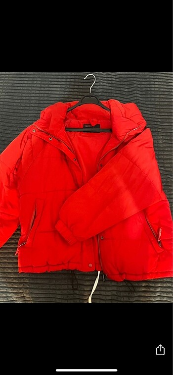 pull and bear mont