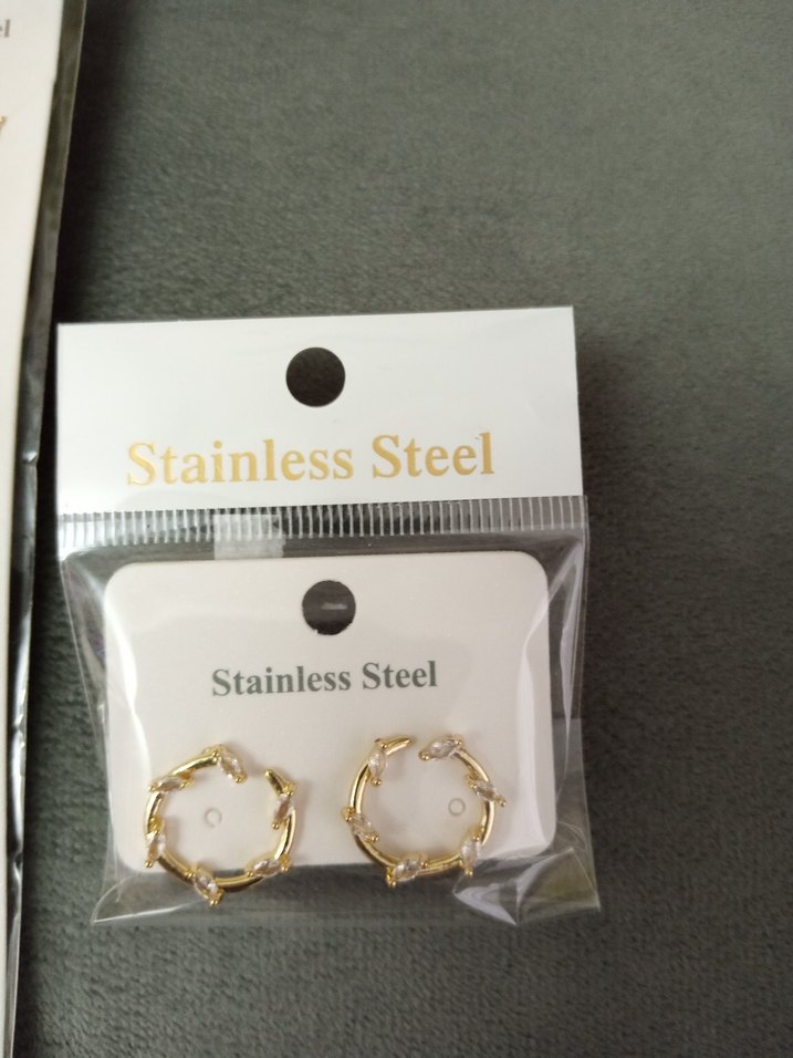 Çelik Kolye ve Küpe - Görsel 2