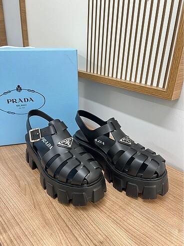 Prada Prada Sandalet