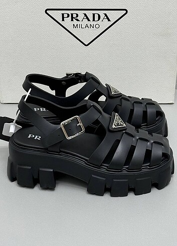 Prada Prada Sandalet
