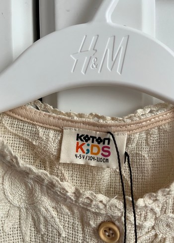 Kız Çocuk Dantel Detaylı Kolsuz Bluz - Görsel 3