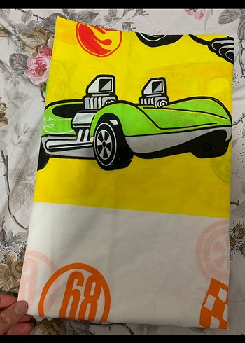 Renkli Hot Wheels Oyuncak Araba Temalı yorgan klifi pike - Görsel 2