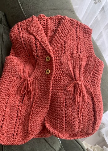 Kız Çocuk Kırmızı Örgü Bohem Yelek - Görsel 2