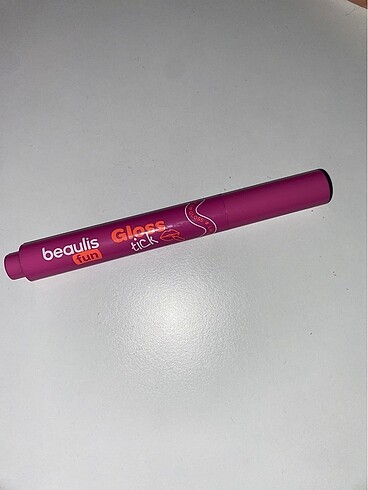 NYX Beaulis Fun Stick Gloss