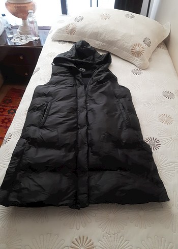 Zara Siyah Fermuarlı Kadın Yelek