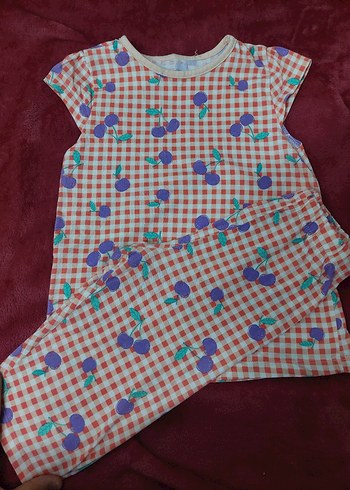 5 Yaş Beden Kız Çocuk Renkli Desenli Kısa Kollu Pijama