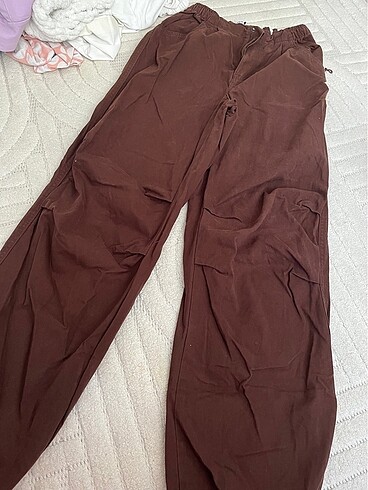 BERSHKA PARASUT PANTOLON