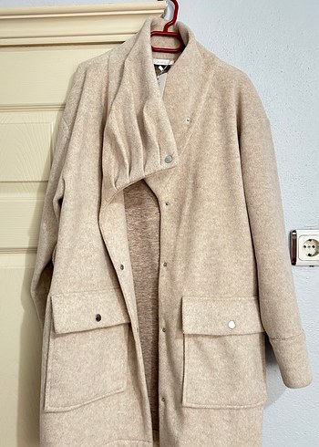 Düğmeli Bej Midi Kadın Kaban Sıfır Etiketli Ürün Marka temsili - Görsel 5