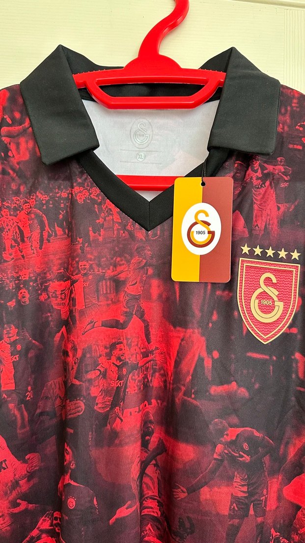 Sıfır Kırmızı Siyah Baskılı Unisex Gs Forması ve Orijinal Kupa - Görsel 2