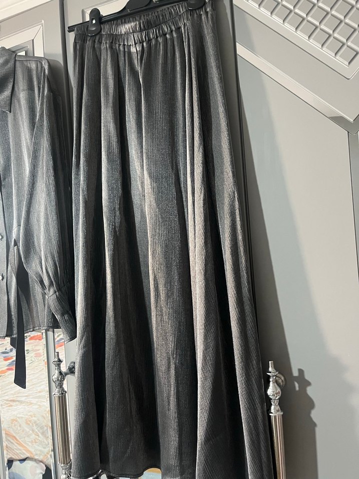 Gri Pilili Uzun Kadın Takım Elbise - Görsel 4