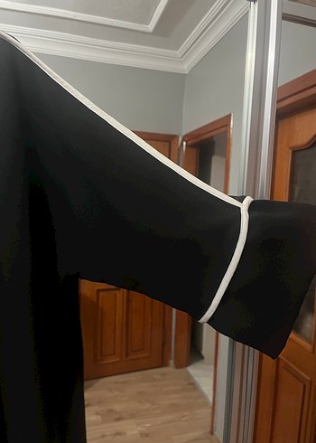 Kadın Siyah Uzun Kollu Uzun Boy Hırka - Görsel 3