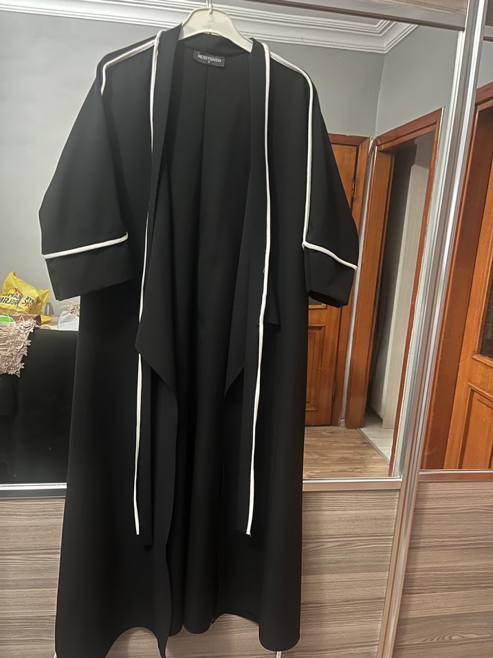 Kadın Siyah Uzun Kollu Uzun Boy Hırka - Görsel 4