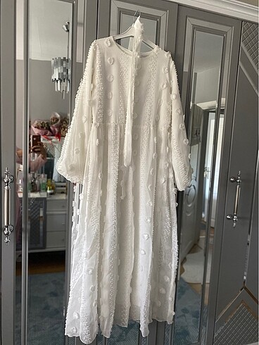 xl Beden Puanlı beyaz elbise