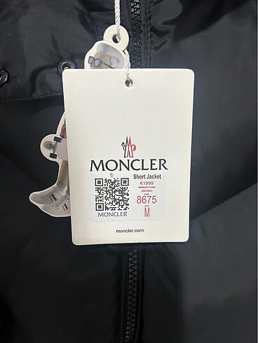 m Beden siyah Renk Moncler