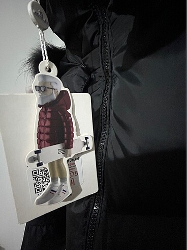 m Beden Moncler